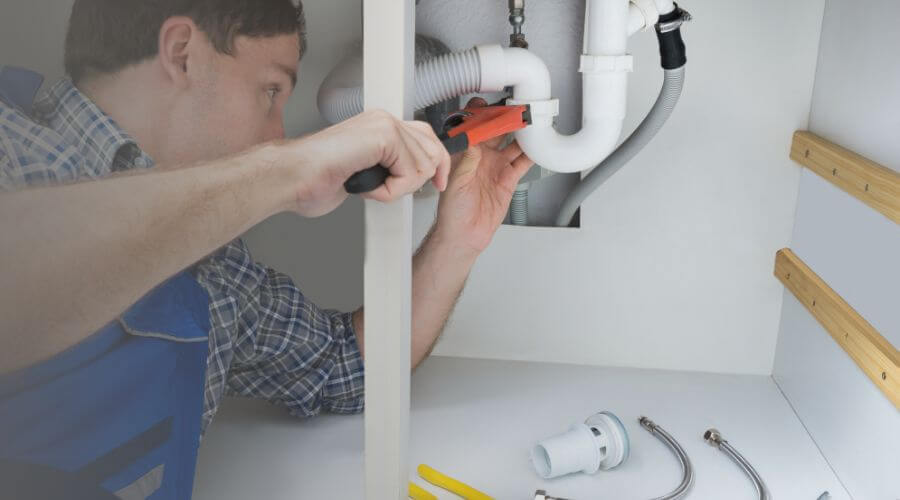 Expert burst pipe repair services in United, PA